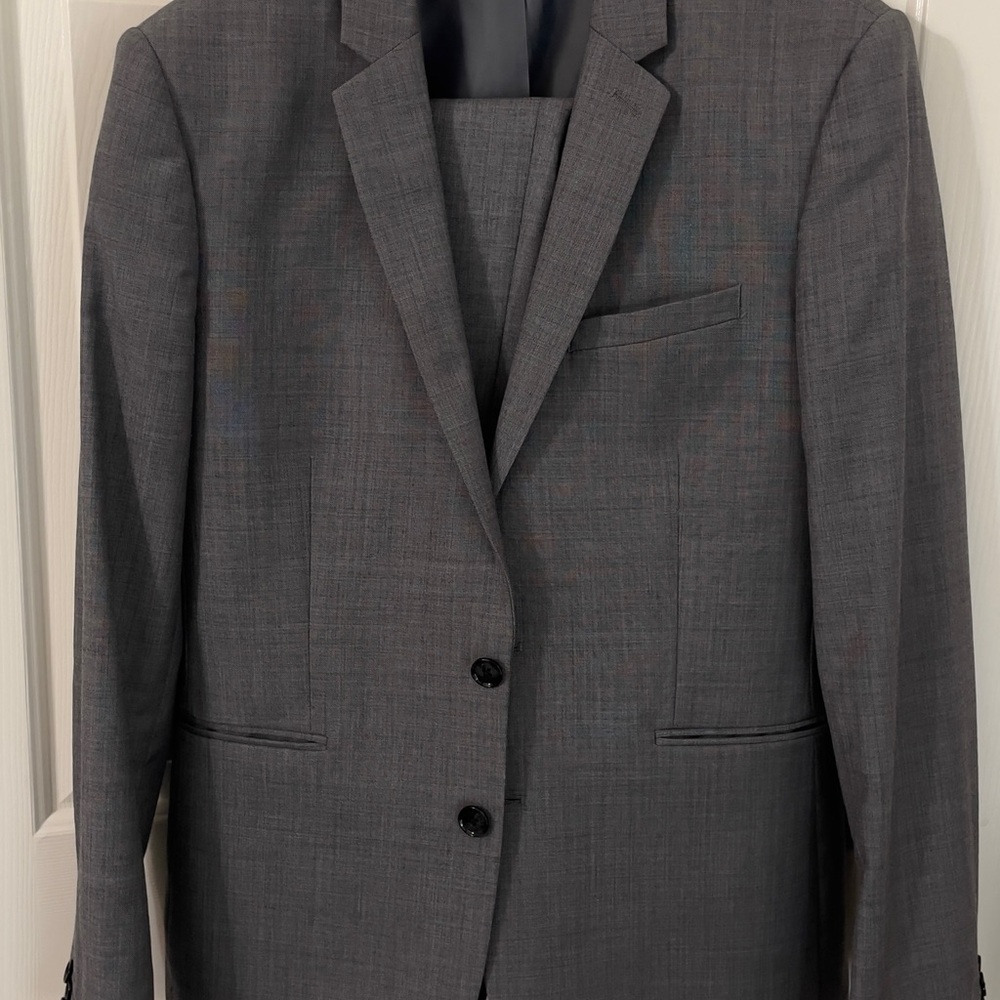Express Innovator Extra Slim Gray Men's Suit